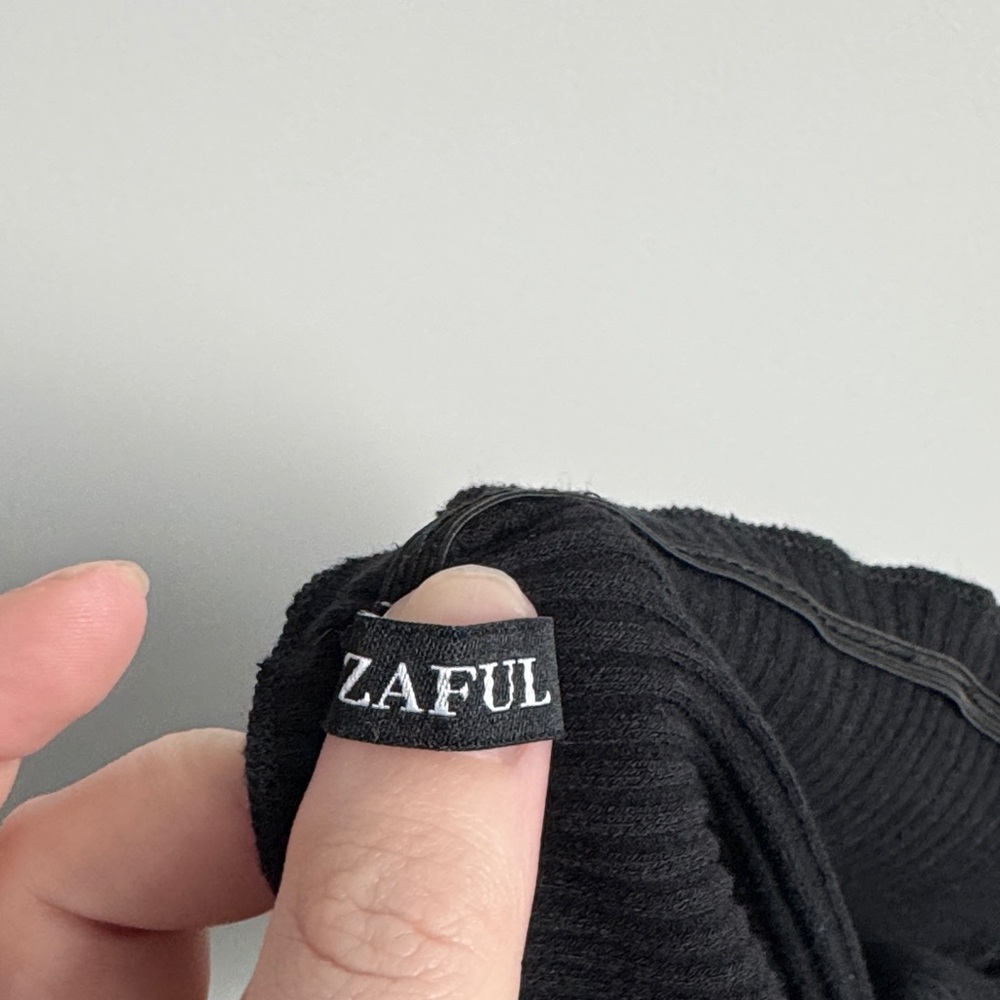 Zaful Black Ribbed Crop Top Size S - Picture 2 of 4